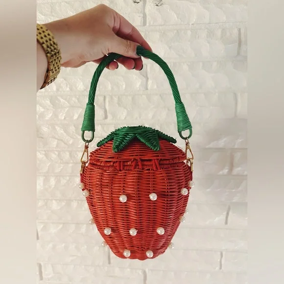 Kate Spade x Target Strawberry Wicker Purse NWOT - Picture 5 of 7